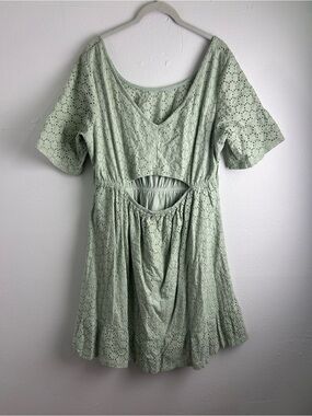 Kindred Bravely Nursing Dress Mint Green Eyelet Top size L‎